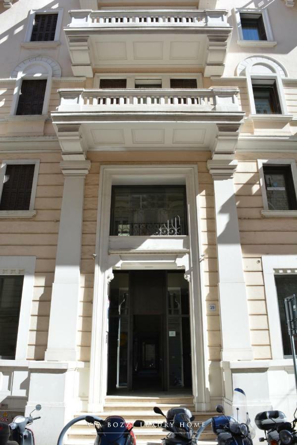 Via Bozzi Luxury Home Bari Eksteriør bilde